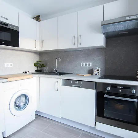 Apartment Les Ecrins - 3 Pieces 6 Personnes 4 Expose Sud Mae-8234